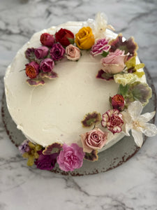 Freeze-Dried Edible Roses and Carnation Buds